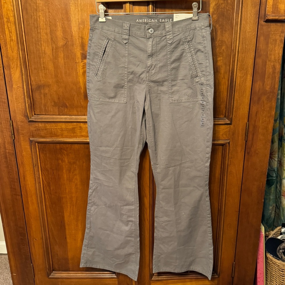 NWT American Eagle Super High Rise Bootcut Pants, size 10